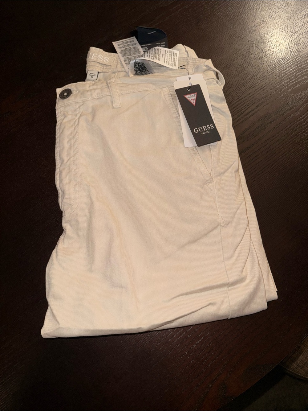 GUESS Men's Off-White Chino Pants